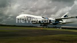 Farnborough Air Show A380 landing