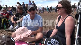 NZ Family in Hyde Park talking about the New Zealand rowing golds