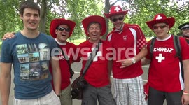Talking to Swiss fans at Hyde Park