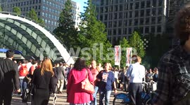 Big  queues at Canary Wharf station
