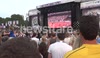 Large crowds in Hyde Park erupts as Mo Farrah wins his second Gold