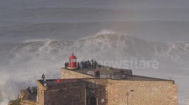 Nazaré wave 1 - 02-02-14