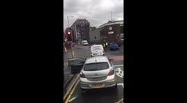 Road rage drivers fight in street