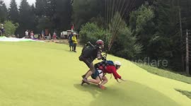 Paragliding take-off goes wrong