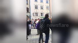 Newsflare Edit - Arsenal fans in Munich 15th of Feb 2017
