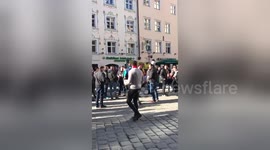 Newsflare Edit - Arsenal fans in Munich 15th of Feb 2017