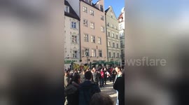 Newsflare Edit - Arsenal fans in Munich 15th of Feb 2017