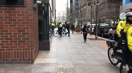 Philadelphia Police respond to Bank emergency