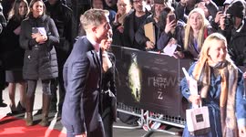Newsflare Edit - Robert Pattinson and fiancee FKA twigs attend premiere together