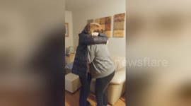 Siblings reunite with mother for the first time in 15 years