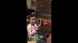 Hilarious Olivia doing Mommys make-up!