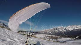 How not to launch a paraglider