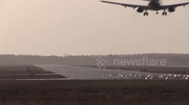 Windy landings at Eindhoven Airport