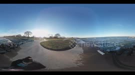 360 video, Lake Michigan in Chicago on a windy day.