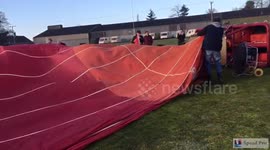 How a hot air ballon is inflated