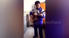 Teenager shows off incredible guitar skills