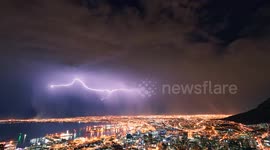 Impressive time-lapse shows lightning storm hitting Cape Town