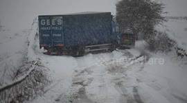 Heavy snow falls in North Yorkshire