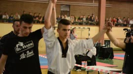 Bosnian teenager Kerim Ahmedspahic New Guinness World Record breaking siporex panel by head