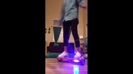 RIDING HOVERBOARD BACKWARD.. GONE WRONG (FUNNY)