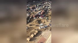 Insane traffic chaos on main road in Pakistan