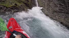 British kayaker takes on terrifying