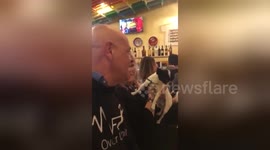 Newsflare Edit - Il cane che imita l'uomo..