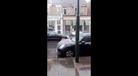Crazy British Weather - April hailstorm in London