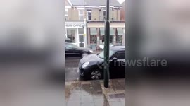 Newsflare Edit - Crazy British Weather - April hailstorm in London