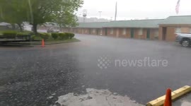 Powerful hailstorm hits eastern Texas