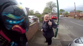 A rare example of 'anti-road rage'