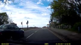 UK Dash Cam #2 Red means go !?!?