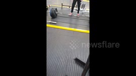 Newsflare Edit - Gym goer mocks 'beast mode' videos with comical weight lift