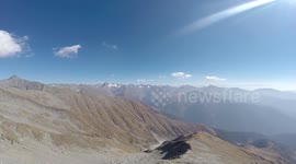Himalayas thermal flight. 4300m. Paragliding.