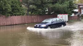Heavy rainfall leads to floods and evacuastions in Montreal