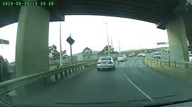 Dash Cam - Driver changes lanes without looking