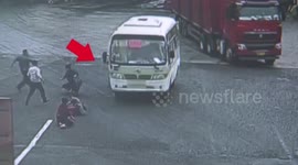 Passengers jump off unmanned coach rolling downhill