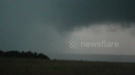 Large Rotating Wall Cloud in Oklahoma
