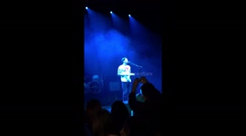 Courteeners' singer gives onstage tribute to Manchester victims