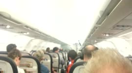 Power generator failing mid-flight, United Airlines