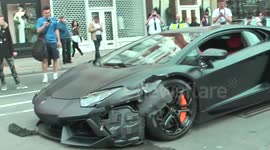LAMBORGHINI AVENTADOR CRASH IN LONDON