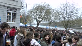 The 160th University Boat Race , UK - Crowds Gather for the start
