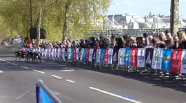 Wheelchair athletes compete in the marathon - London