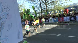 London Marathon 2014 - Runner lets it hang out for charity