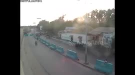 Somalie: Attentat voiture suicide Mogadiscio - Vidéo Caméra de Surveillance