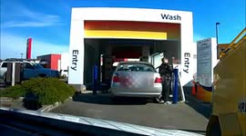 How NOT to use a Carwash! (Real time speed) Dashcam footage New Zealand