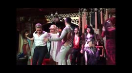 Rodrigo Alves joins belly dancers in Istanbul