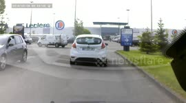 Bad driving France 021