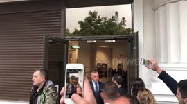Steven Tyler is leaving hotel