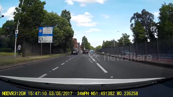 Driver Blocked an Ambulance While he had enough time to free the way before